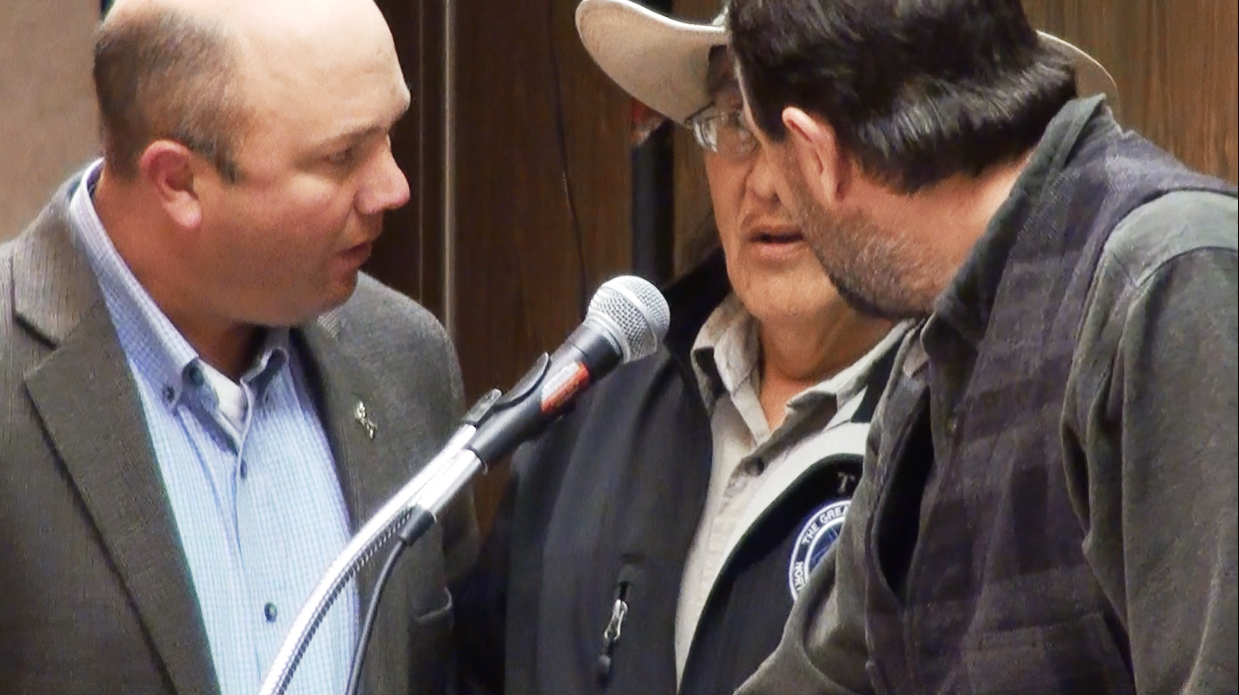 Apology sought for treatment of tribes at grizzly bear meeting
