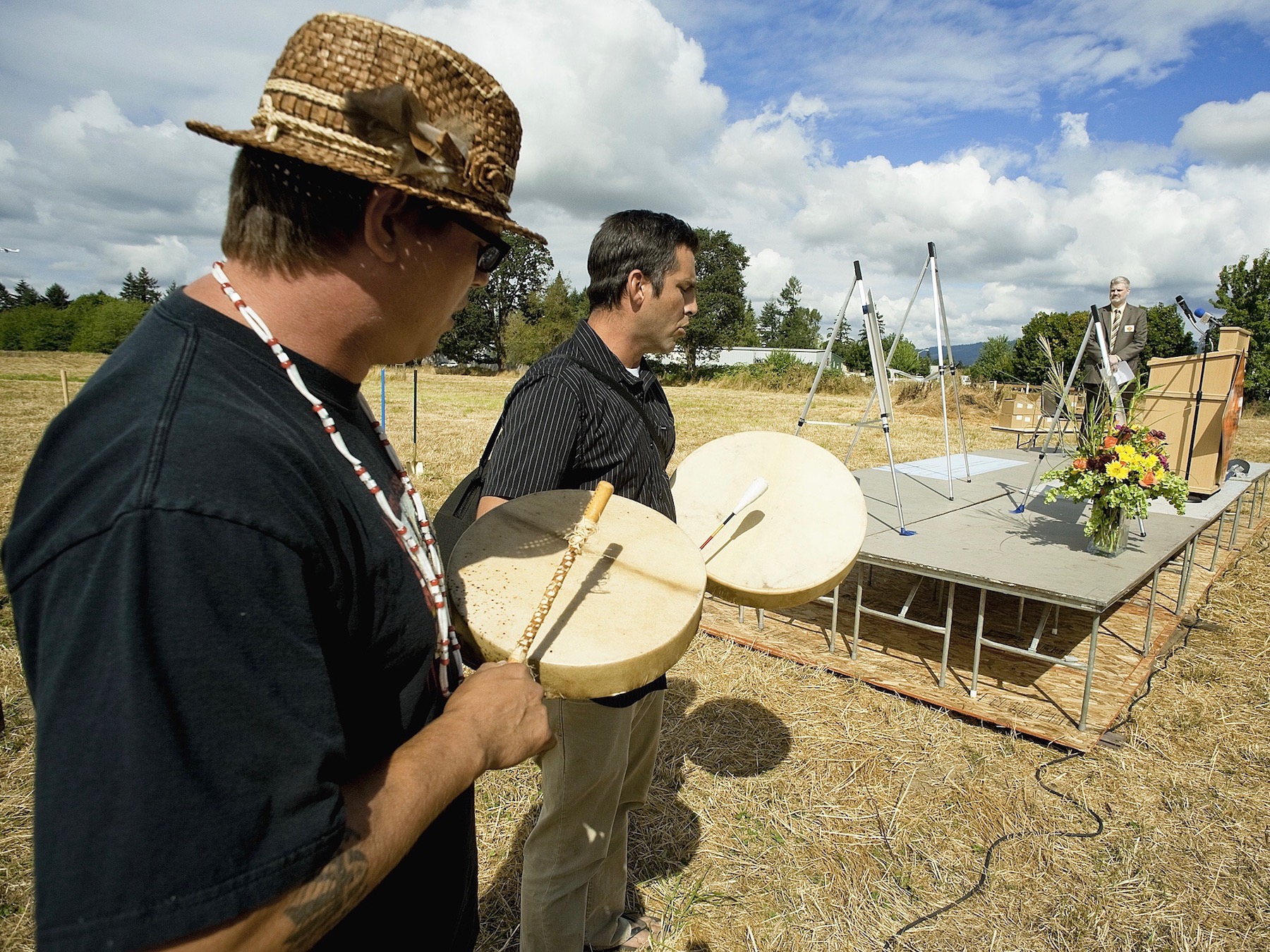 Congress passes long-awaited land bills for two tribes in Oregon