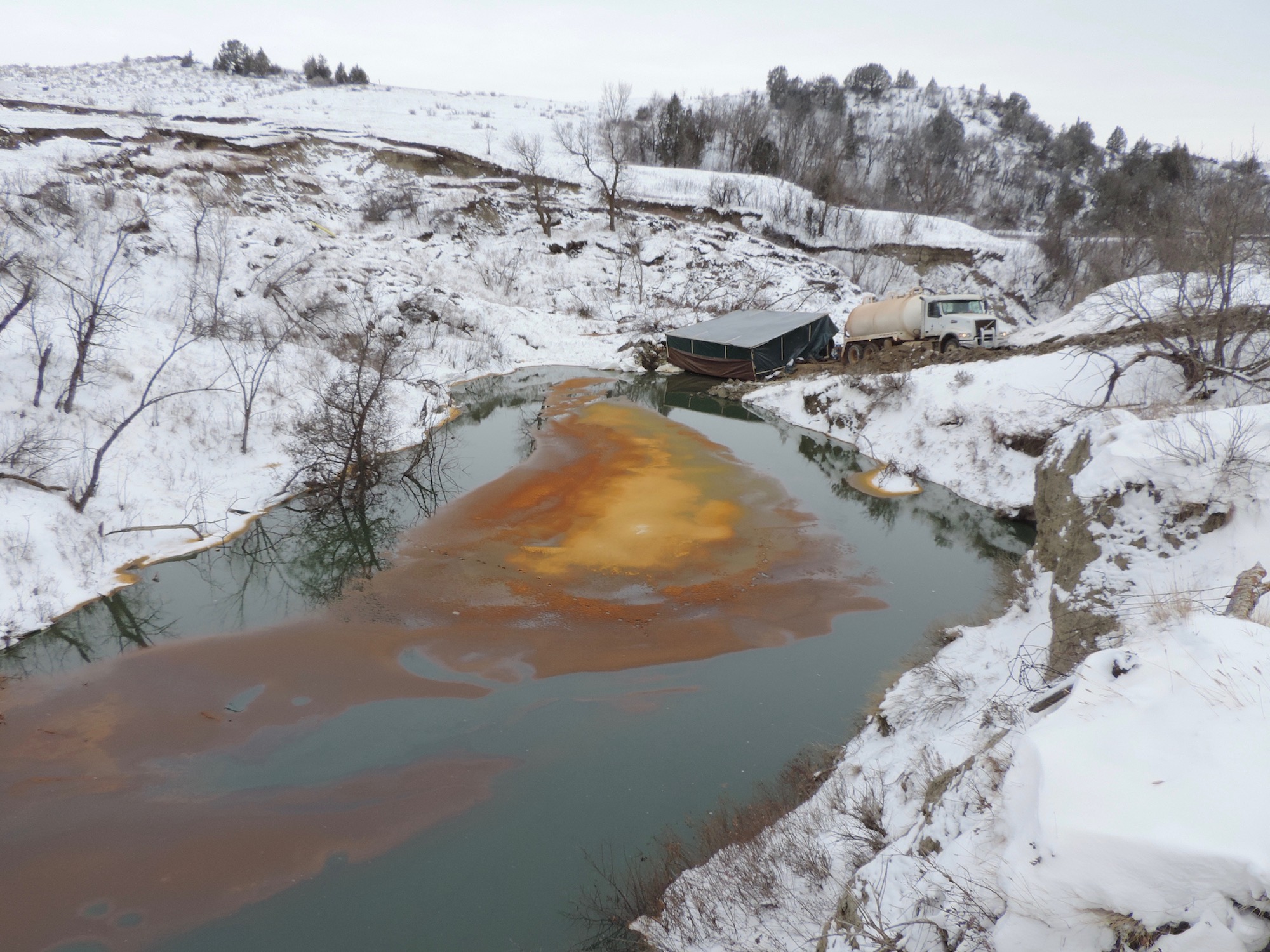 Pipeline continues to leak oil months after rupture in North Dakota