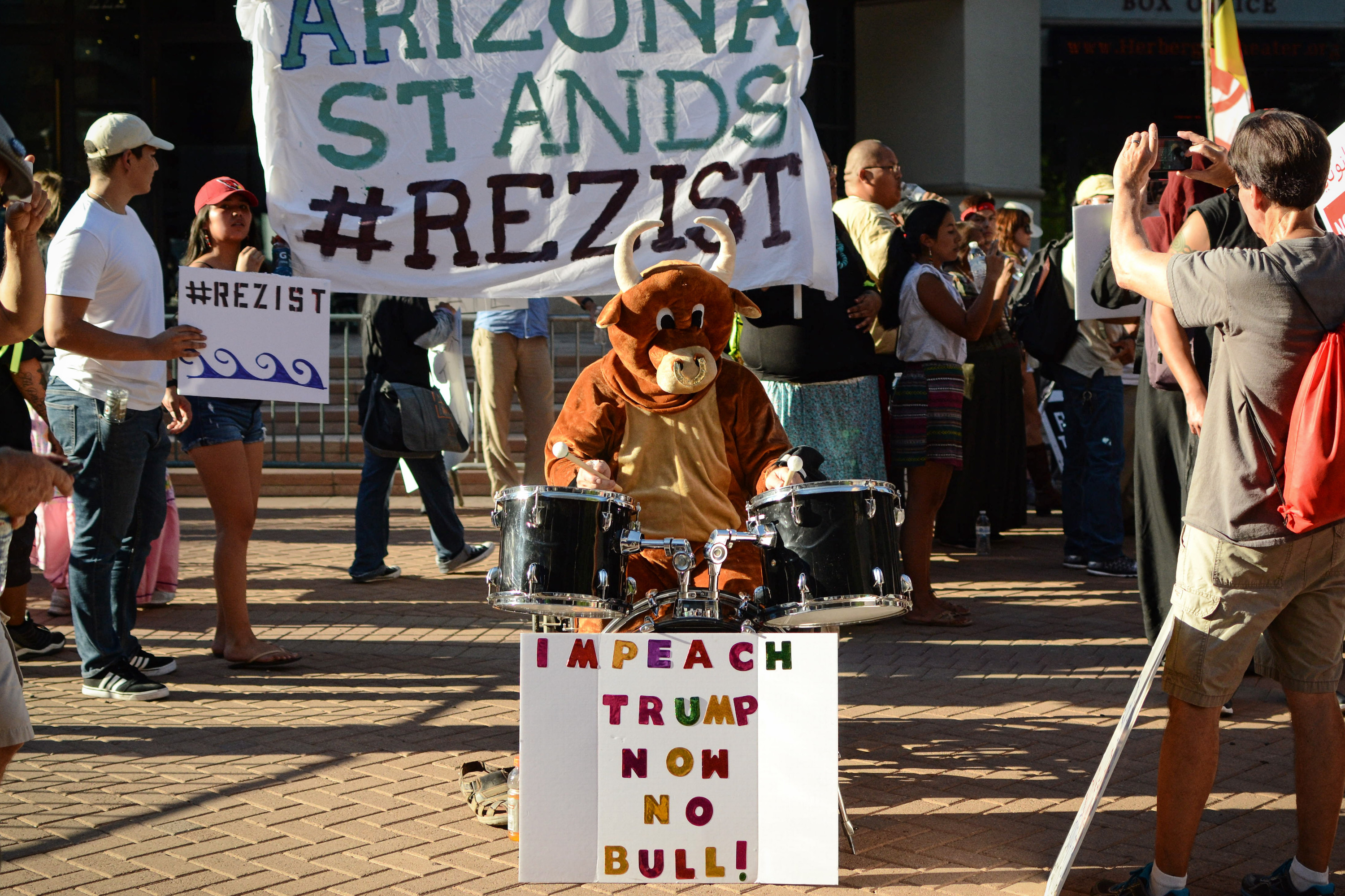 Cronkite News: Police face allegations of brutality at Donald Trump rally in Arizona