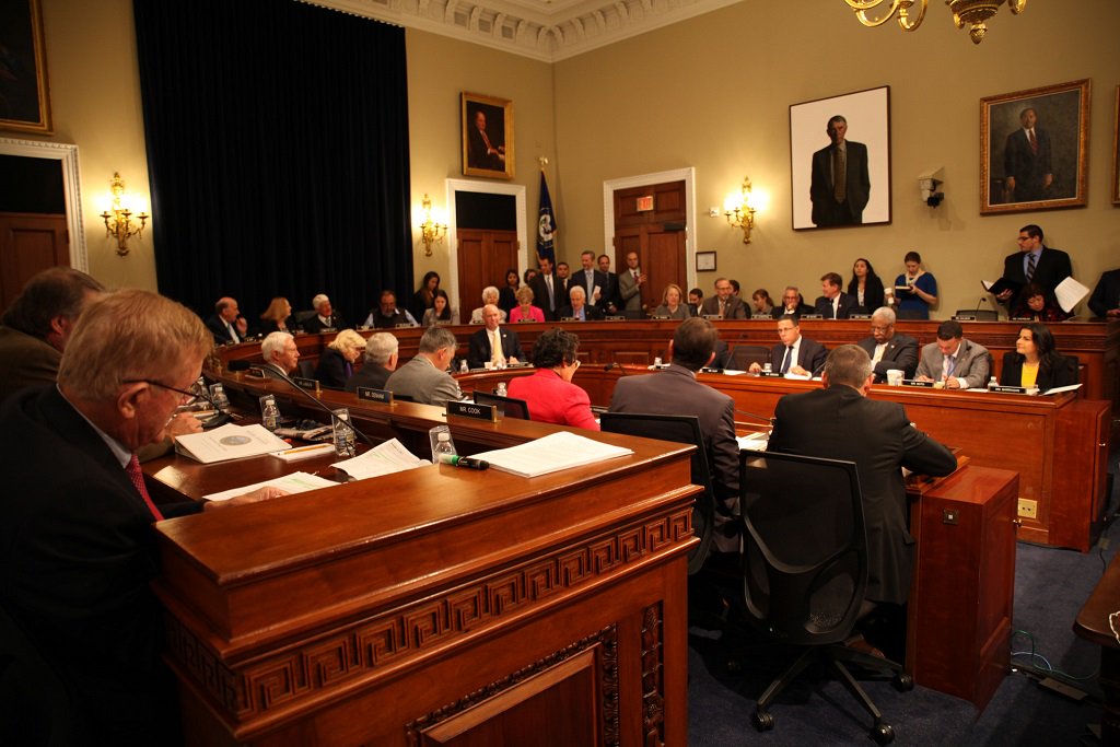 House committee approves Native American Energy Act in near party-line split