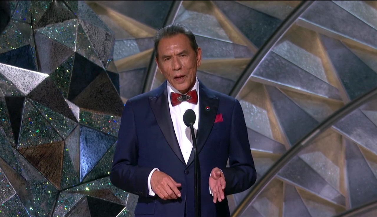 Oscars see a bit of diversity on stage with Native presenter and performance