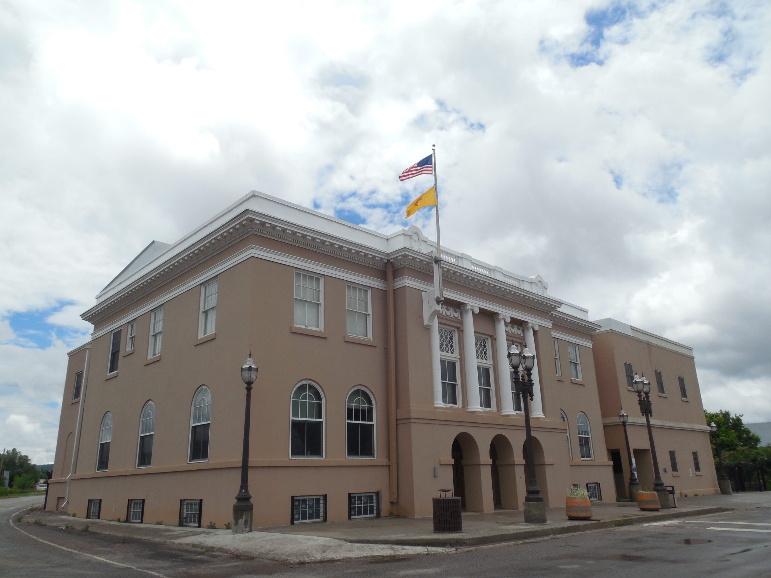 Rio Arriba County Courthouse
