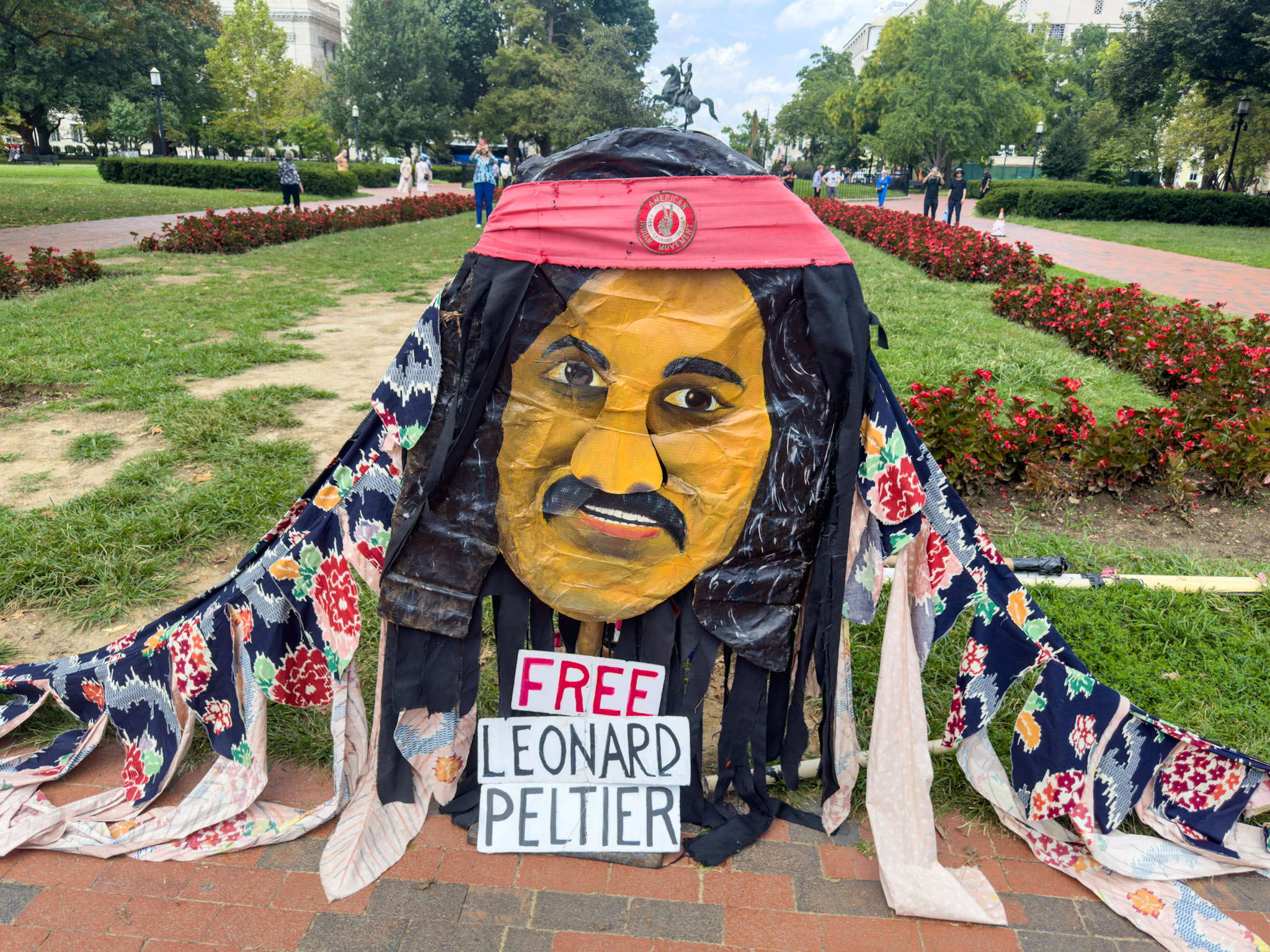 'Free Leonard Peltier'